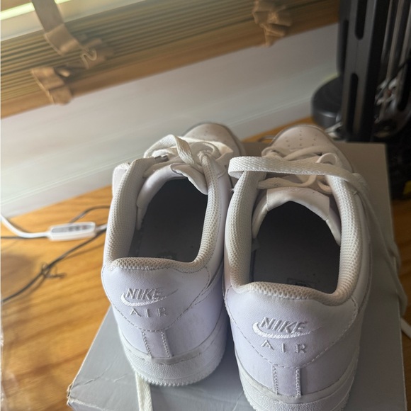 Nike Kids White Air Force 1 ()Sneaks, kid size 6,adult size 8 . good condition.
